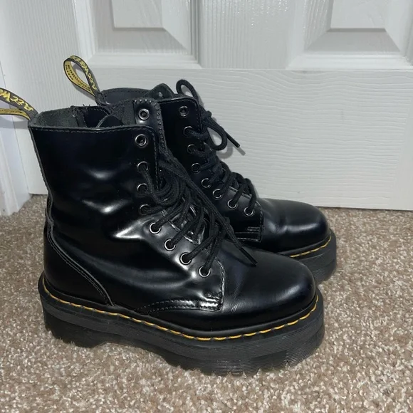 Dr. Martens Black Leather Combat Boots Jadon 8M 9L BROKEN IN . Jadon III Boot Pisa Leather Platforms in Black | Dr. Martens main image 3